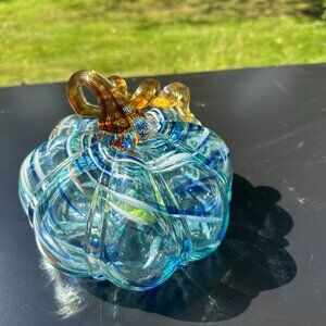 #5261 CLEAR W/ BLUE & WHITE SWIRL PATTERN  GLASS PUMPKIN